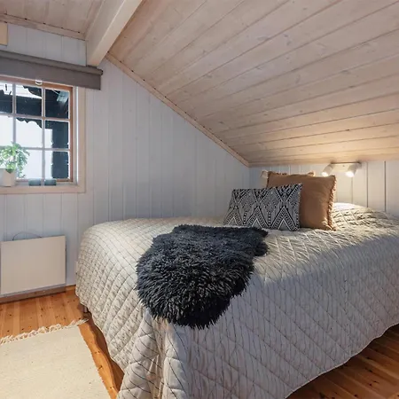 4 Bedroom Stunning In *