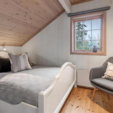 4 Bedroom Stunning In Holiday home *
