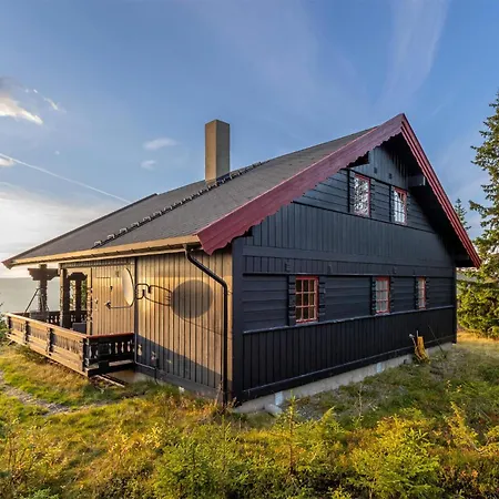 4 Bedroom Stunning In
